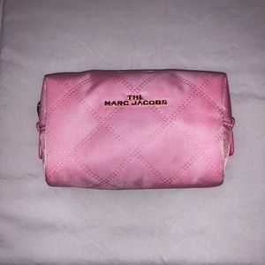 NWOT The Marc Jacobs Small Quilted Cosmetic Case Makeup Bag in Pixie Pink